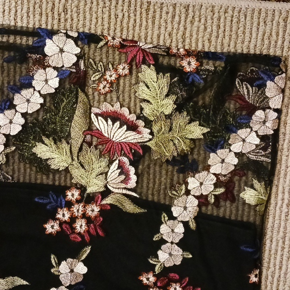 Dress - Picture 5 of 5